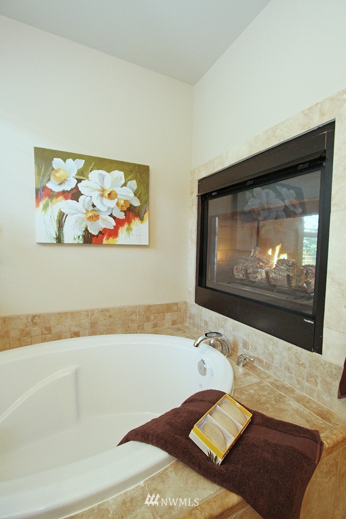 4721 Northeast 13th Place Renton, WA 98059 - Photo 12 of 20 Gallery Image 12