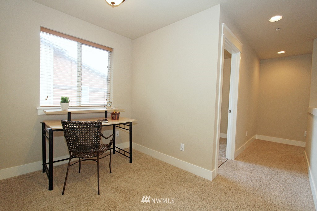 4721 Northeast 13th Place Renton, WA 98059 - Photo 13 of 20 Gallery Image 13