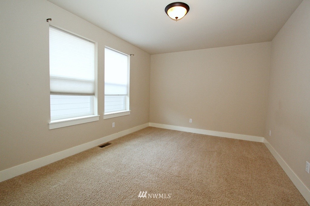4721 Northeast 13th Place Renton, WA 98059 - Photo 14 of 20 Gallery Image 14