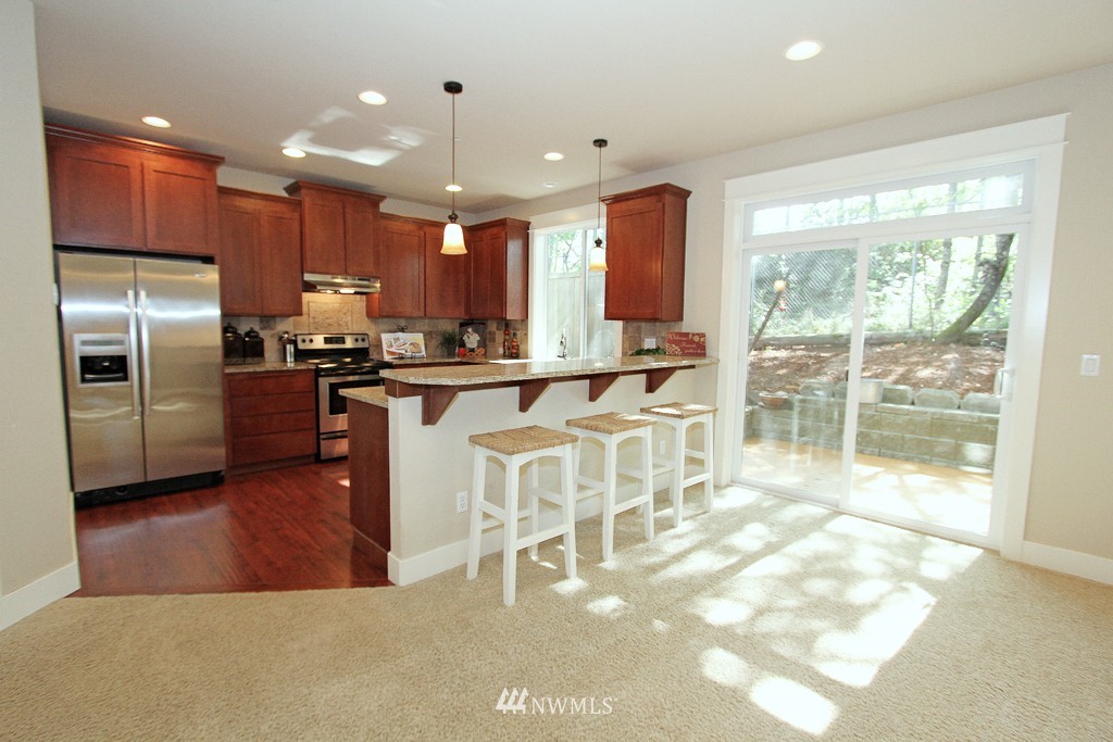4721 Northeast 13th Place Renton, WA 98059 - Photo 6 of 20 Gallery Image 6