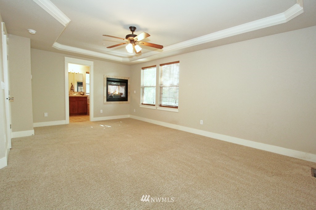 4721 Northeast 13th Place Renton, WA 98059 - Photo 10 of 20 Gallery Image 10