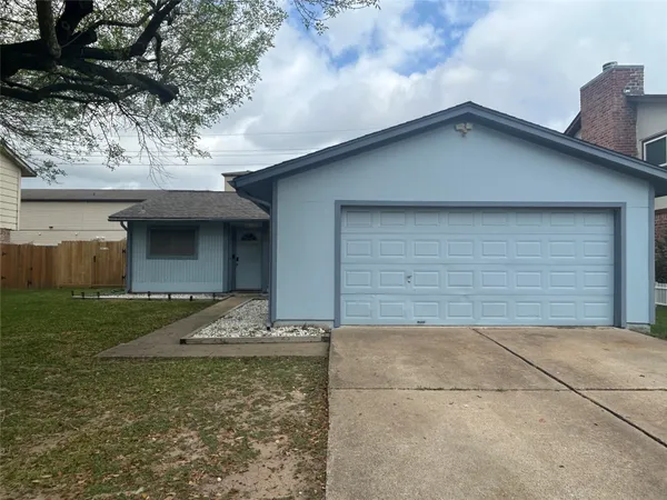 $1,585 | 18018 Santolina Lane, Katy, TX 77449