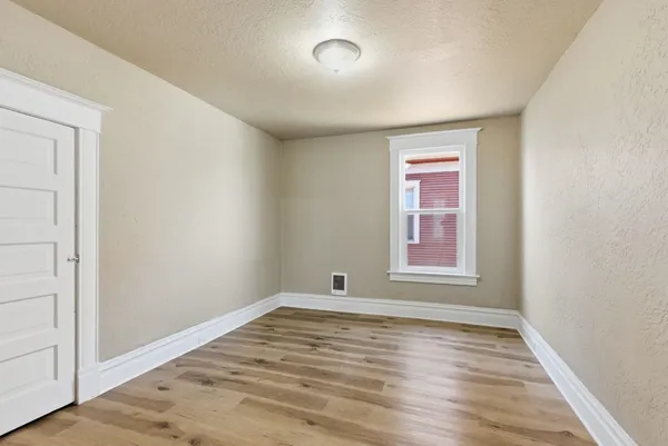 $425,000 | 1621 West Knox Avenue, Spokane, WA 99205