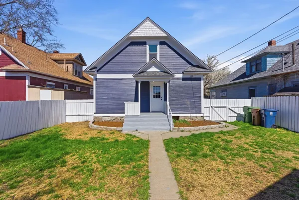 $425,000 | 1621 West Knox Avenue, Spokane, WA 99205