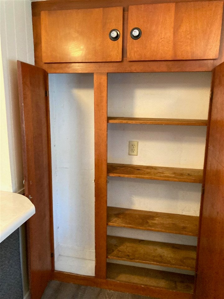 324 Sumner Street Waterloo, IA 50703 - Photo 8 of 22 Gallery Image 8