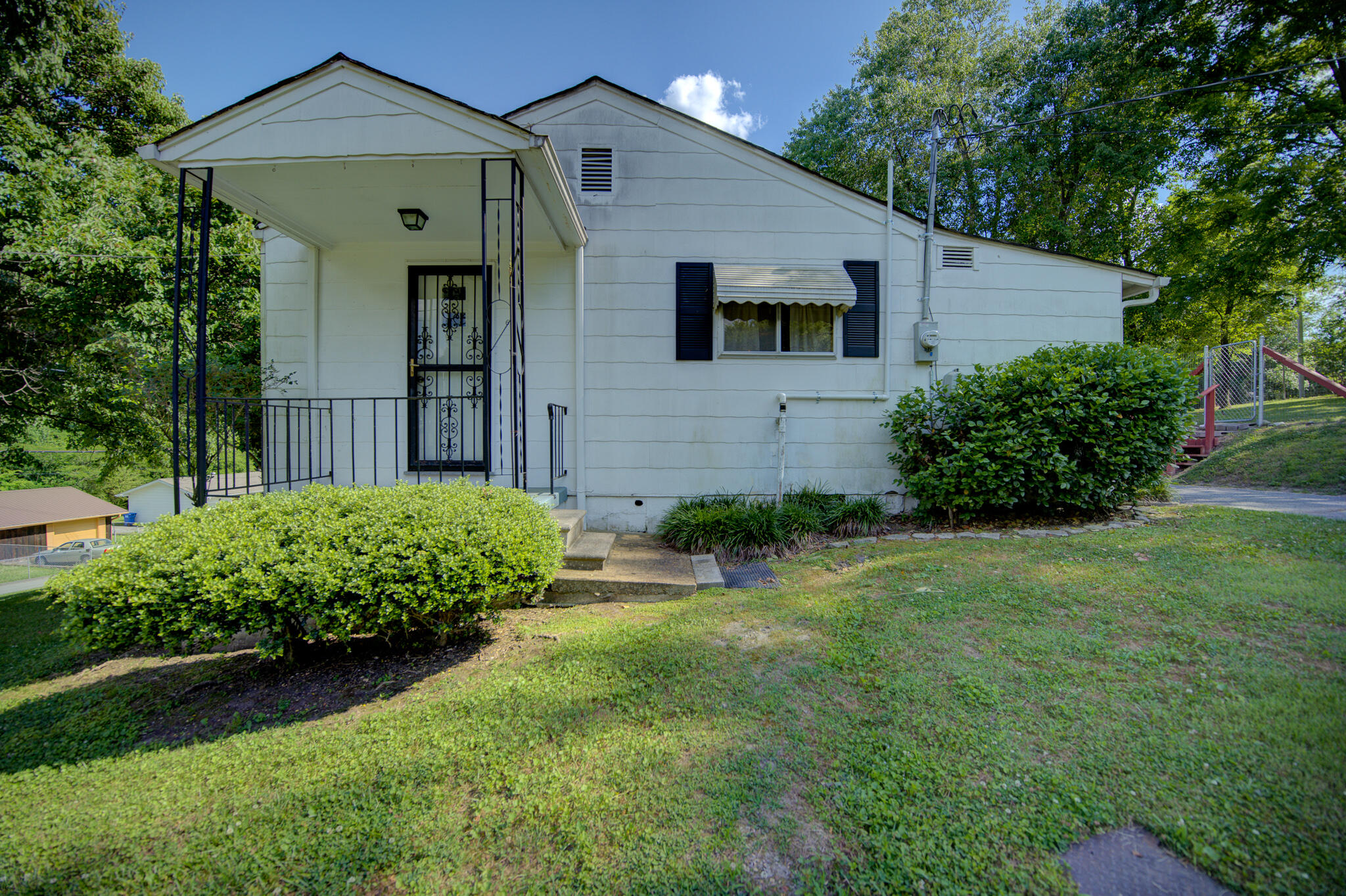 60 Crabtree Road Rossville, GA 30741 - Photo 1 of 28 DSC_1462_3_4