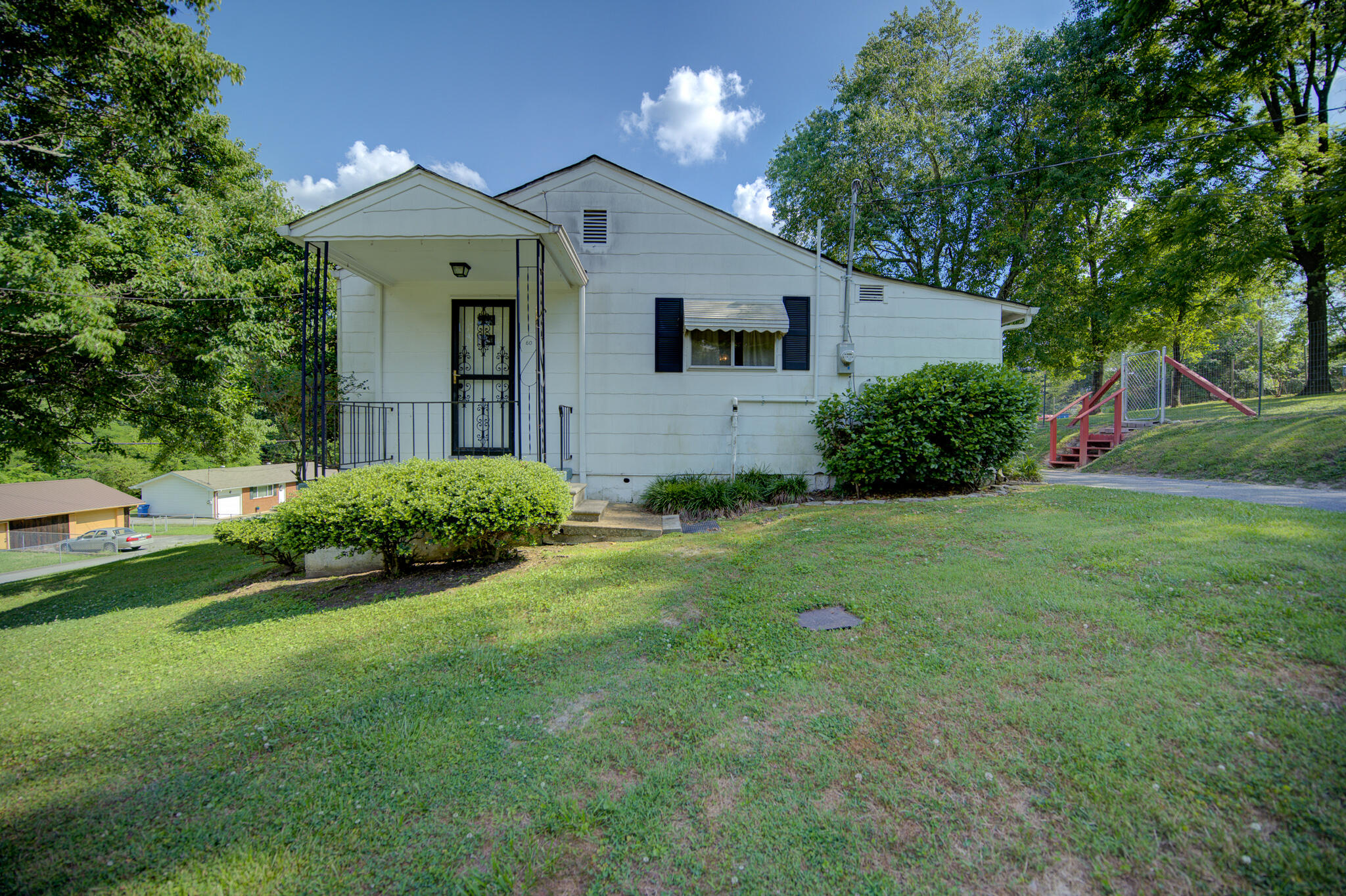 60 Crabtree Road Rossville, GA 30741 - Photo 2 of 28 DSC_1459_60_61