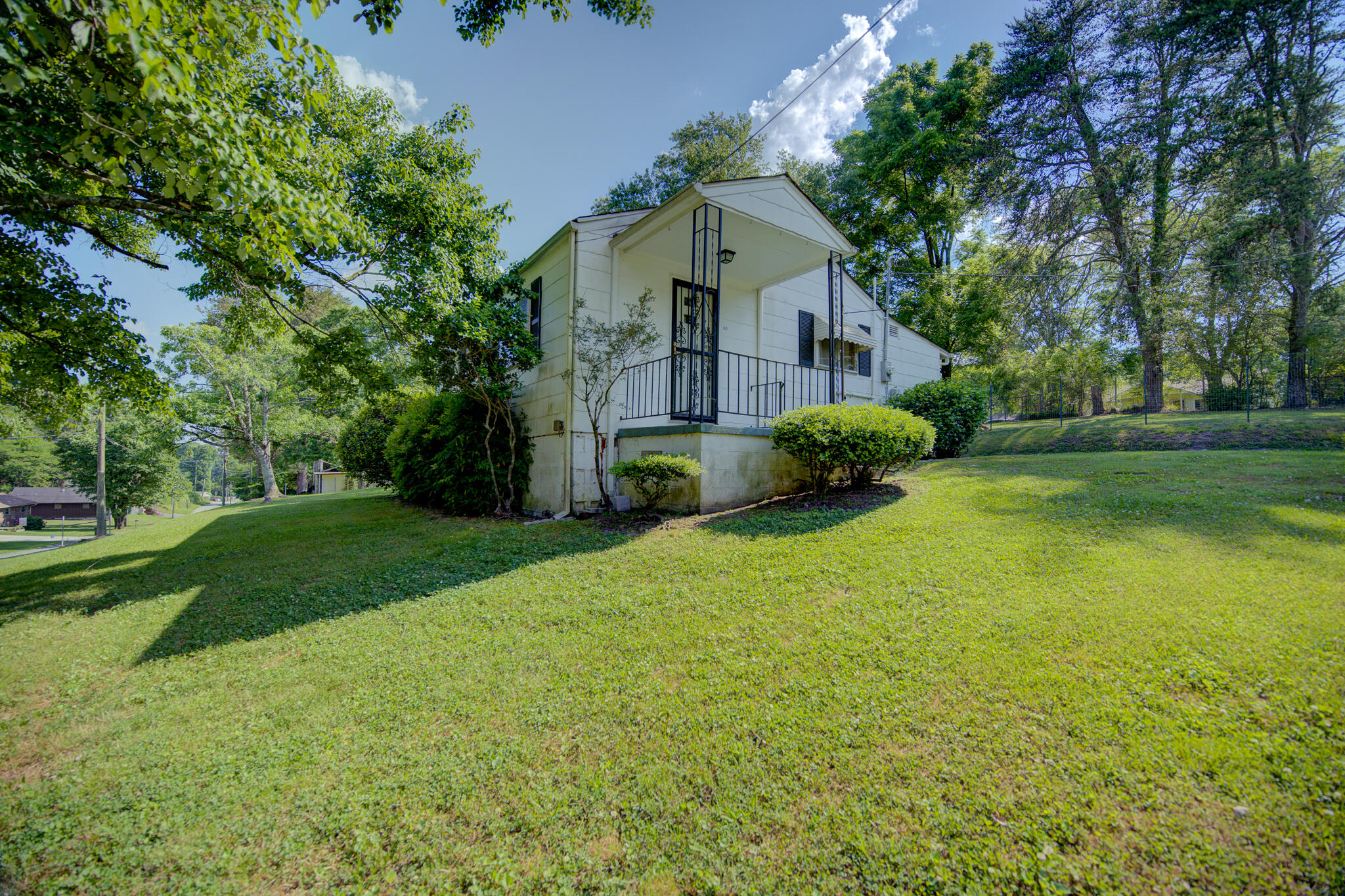 60 Crabtree Road Rossville, GA 30741 - Photo 4 of 28 DSC_1456_7_8