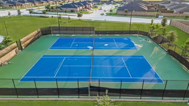 a view of a tennis court
