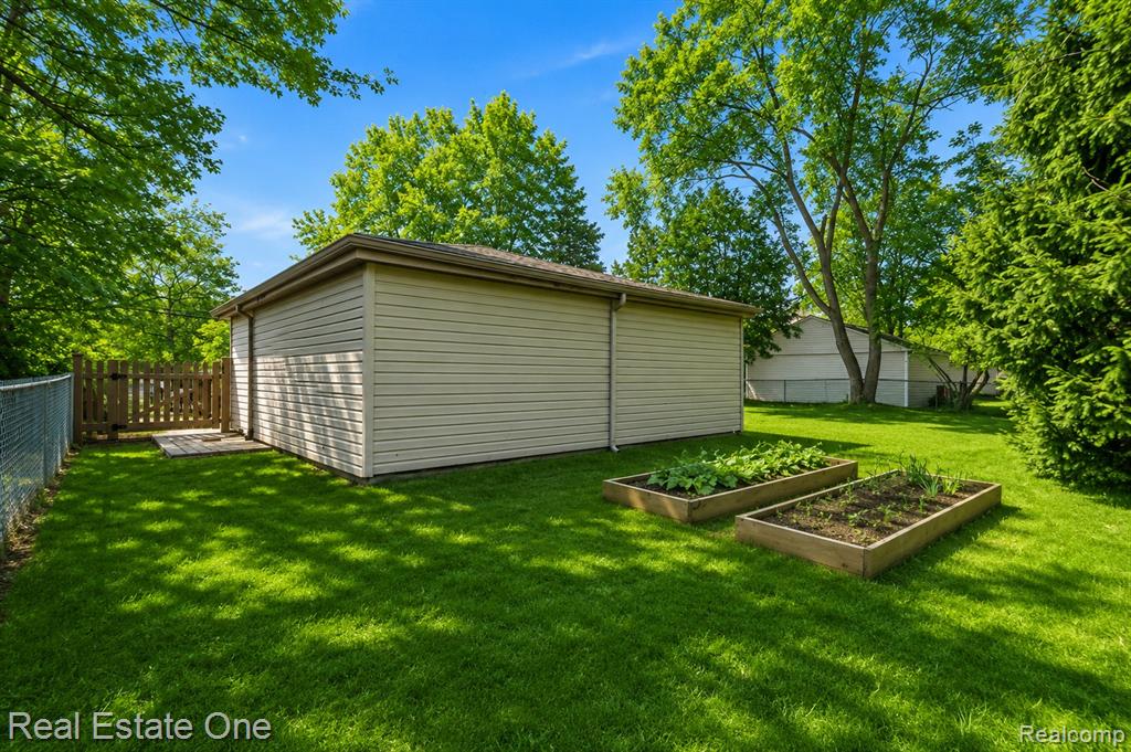 290 Winry Drive Rochester, MI 48307 - Photo 5 of 33
