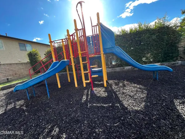 $2,700 | 2002 Calle La Sombra, Unit 1, Simi Valley, CA 93063