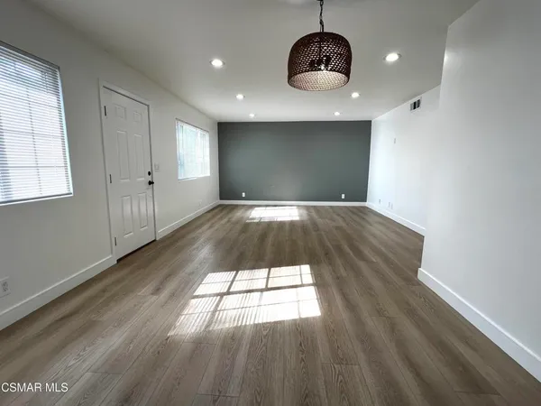 $2,700 | 2002 Calle La Sombra, Unit 1, Simi Valley, CA 93063