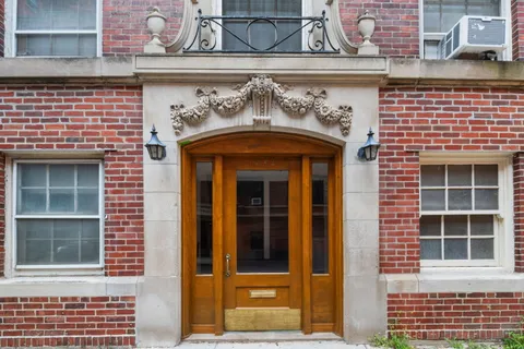 $280,000 | 1424 East 58th Street, Unit 3, Chicago, IL 60637