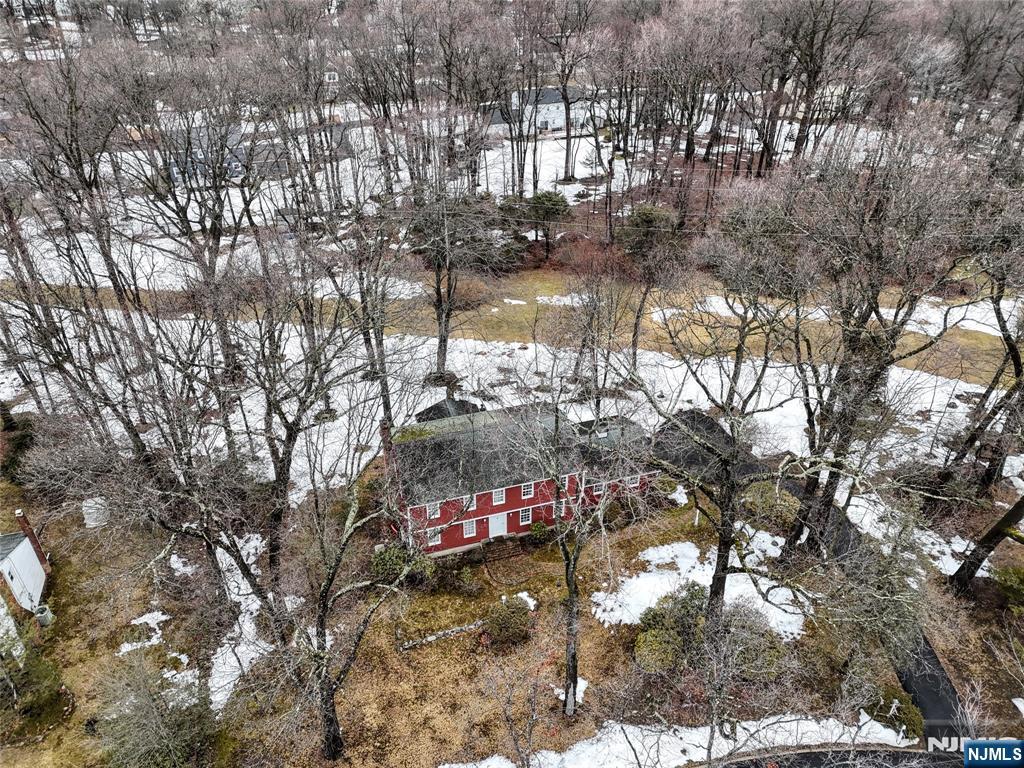 40 Hering Road Montvale, NJ 07645 - Photo 2 of 29 a view of water fountain in the city