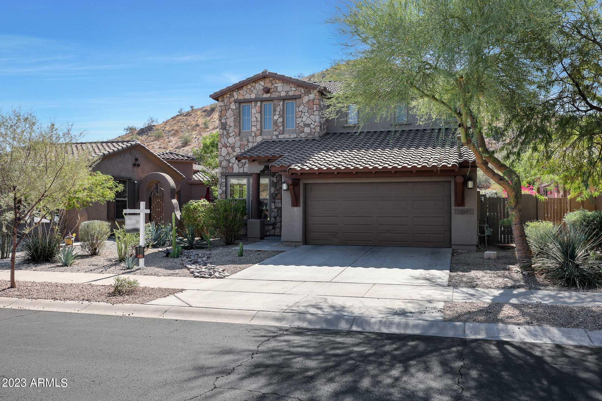 18645 Verdin Road Goodyear, AZ 85338 - Photo 4 of 69 A (2)