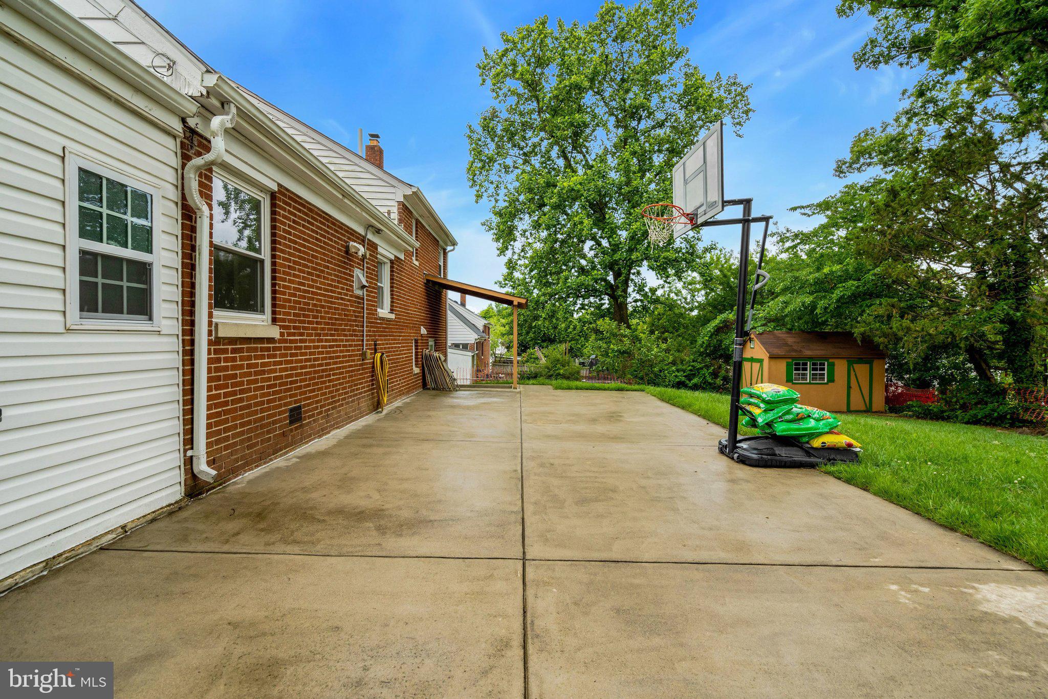 5910 Flanders Street Springfield, VA 22150 - Photo 34 of 40 Patio