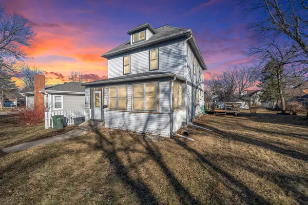 $55,000 | 614 North Estey Street, Luverne, MN 56156