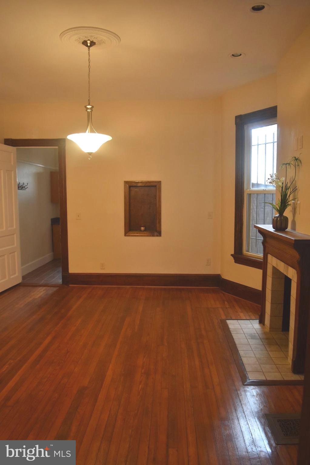 138 R Street Northeast Washington, DC 20002 - Photo 4 of 24 Dining Room