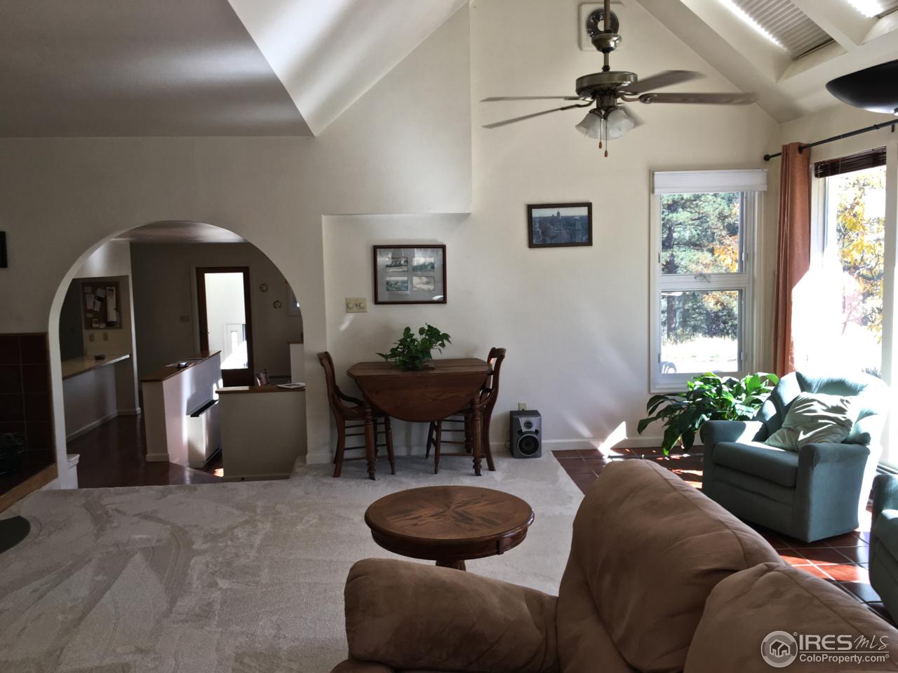 51 Magnolia Road Boulder, CO 80302 - Photo 12 of 35 Family Room (vaulted)