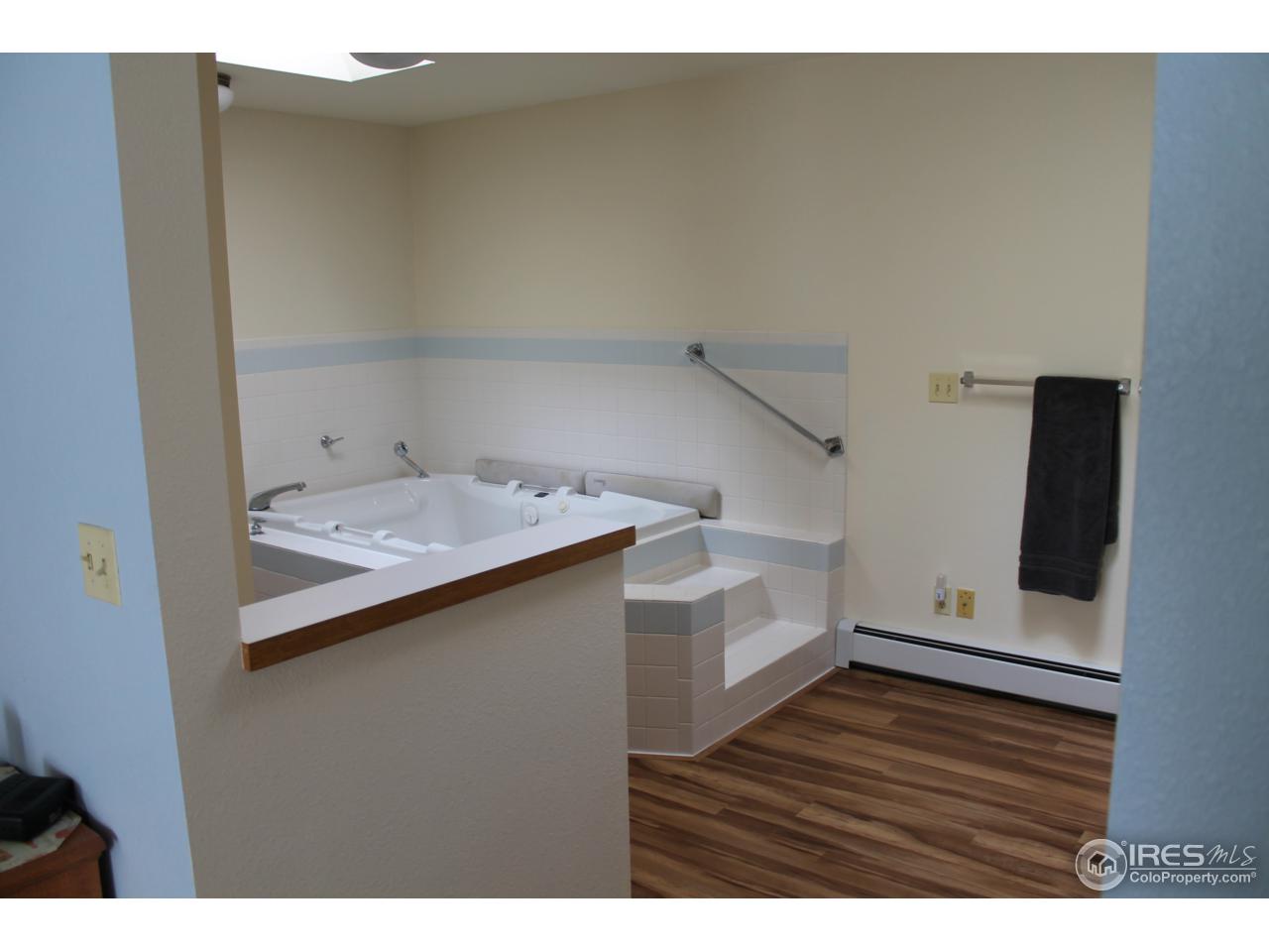 51 Magnolia Road Boulder, CO 80302 - Photo 20 of 35 Master Bathroom
