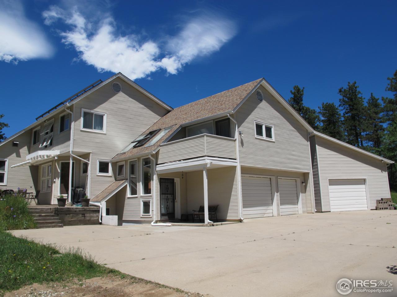 51 Magnolia Road Boulder, CO 80302 - Photo 2 of 35 Master Deck/Entrance
