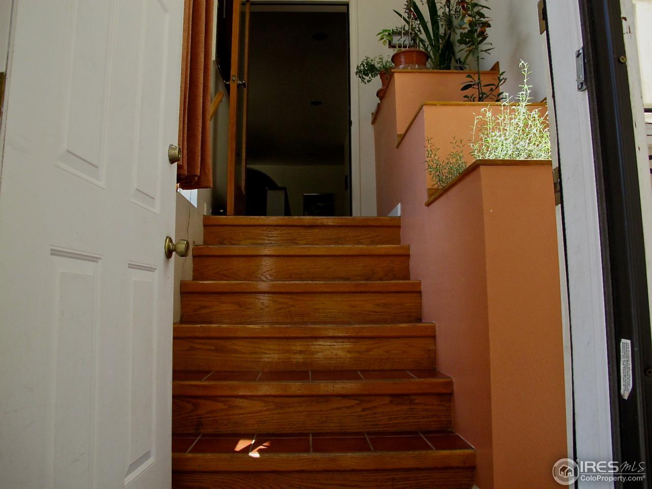 51 Magnolia Road Boulder, CO 80302 - Photo 6 of 35 Air lock entry