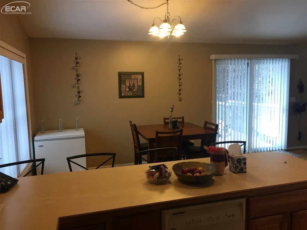 6067 Cyclone Road Otter Lake, MI 48464 - Photo 8 of 42 21404714-7.JPG