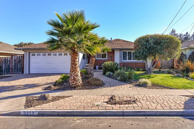 $779,000 | 2313 Roberto Street, Napa, CA 94558