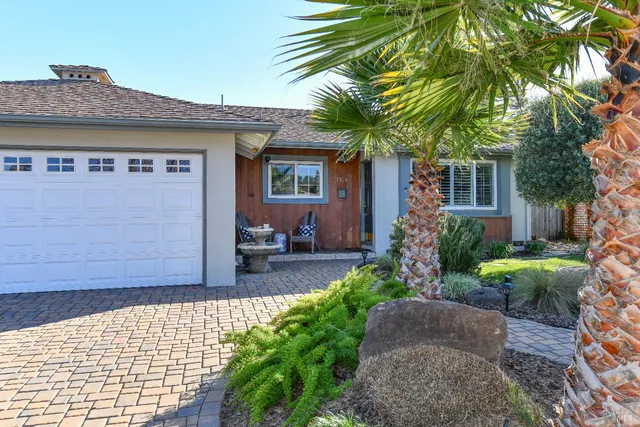 $779,000 | 2313 Roberto Street, Napa, CA 94558