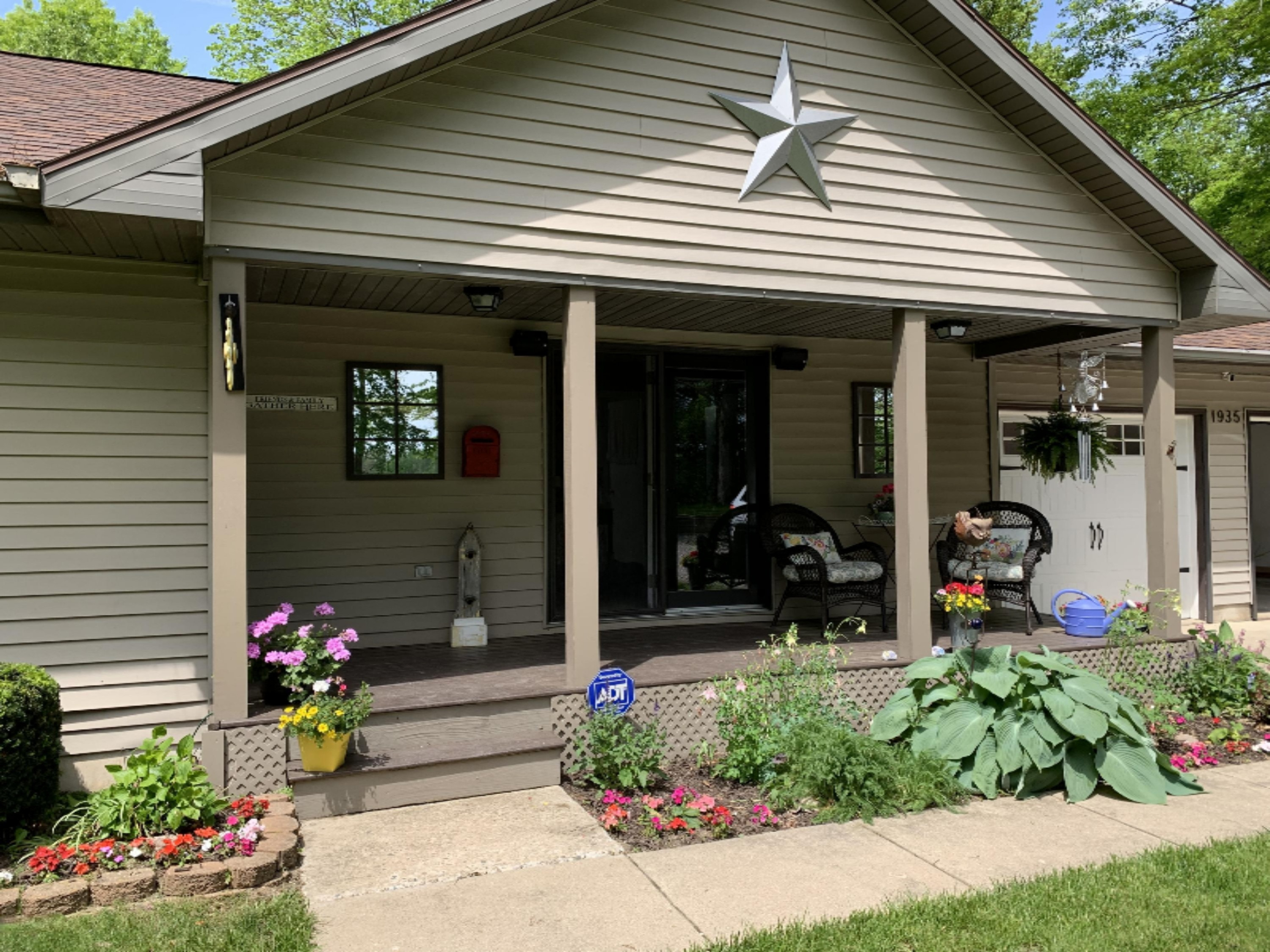 1935 East Parmeter Road Ionia, MI 48846 - Photo 3 of 54 IMG_0165