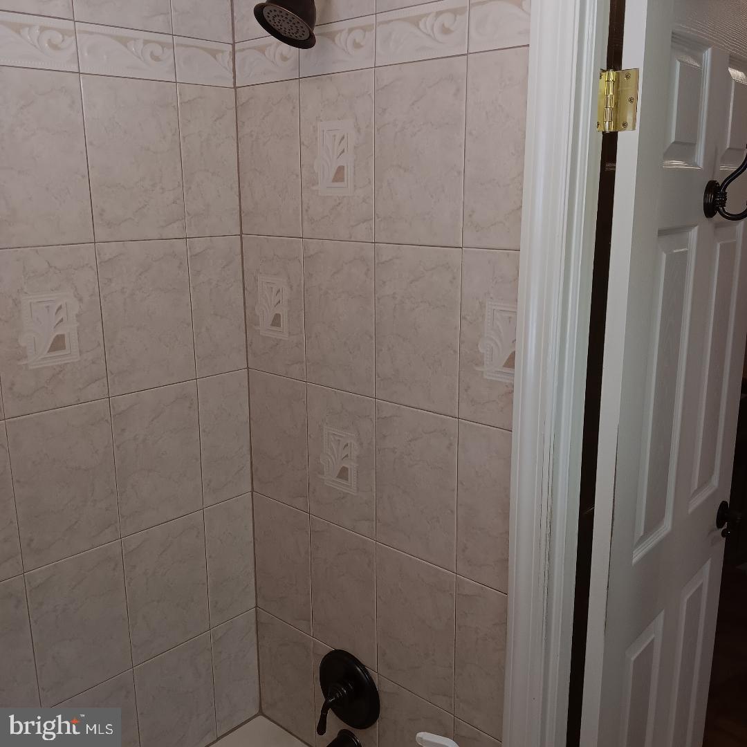 6948 Broening Road Baltimore, MD 21222 - Photo 44 of 49 Upstairs bath