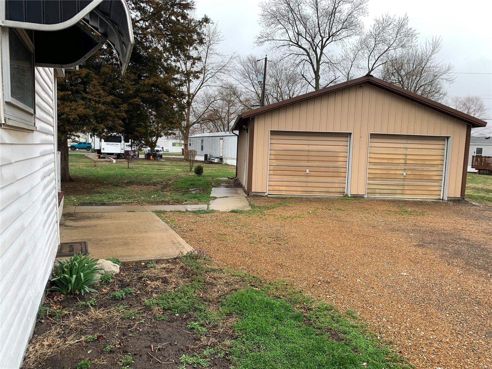 20161 Staunton Road Staunton, IL 62088 - Photo 14 of 16