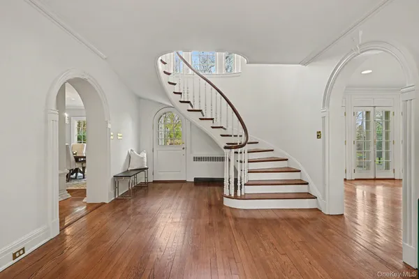 $3,795,000 | 2 Park Drive South, Rye, NY 10580