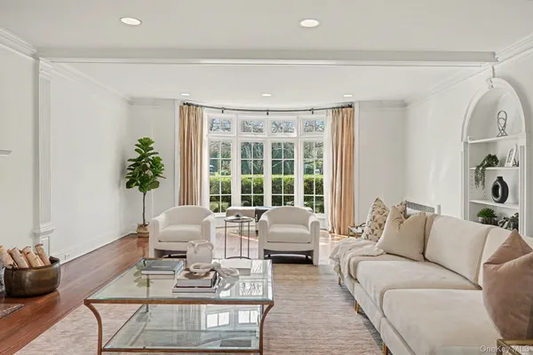 $3,795,000 | 2 Park Drive South, Rye, NY 10580