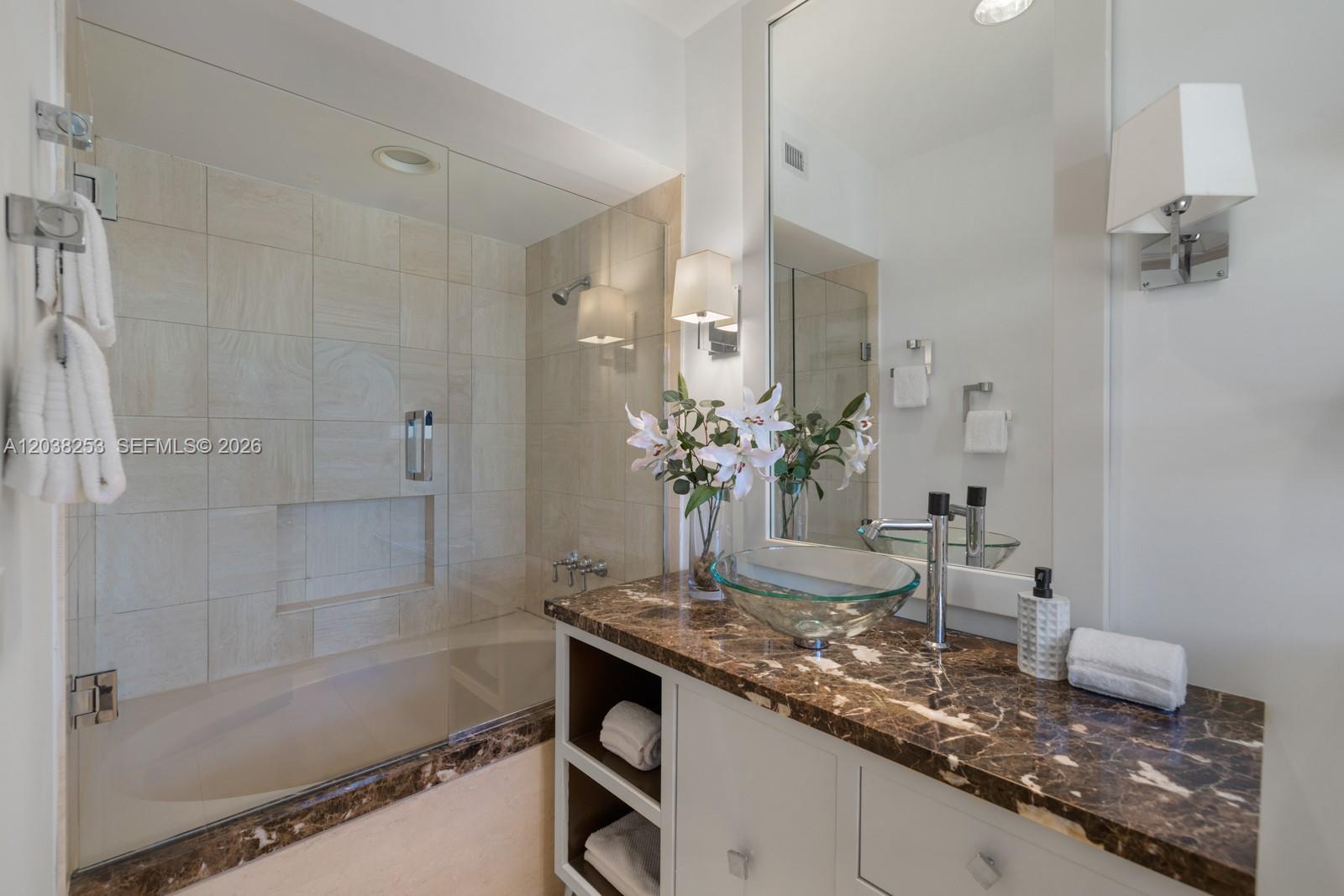 6500 North Bay Road Miami Beach, FL 33140 - Photo 28 of 41