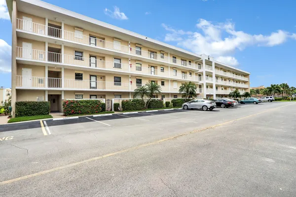 $425,000 | 300 North Hwy A1A, Unit 303G, Jupiter, FL 33477