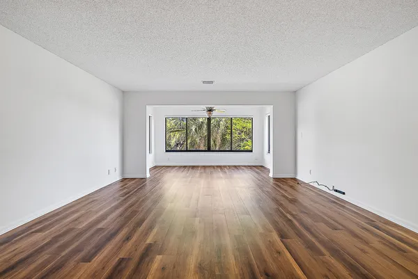 $425,000 | 300 North Hwy A1A, Unit 303G, Jupiter, FL 33477