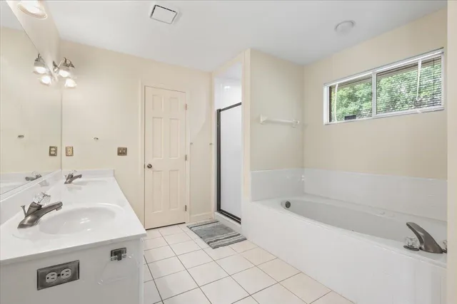 $450,000 | 3486 Colonnade Drive, Tallahassee, FL 32309