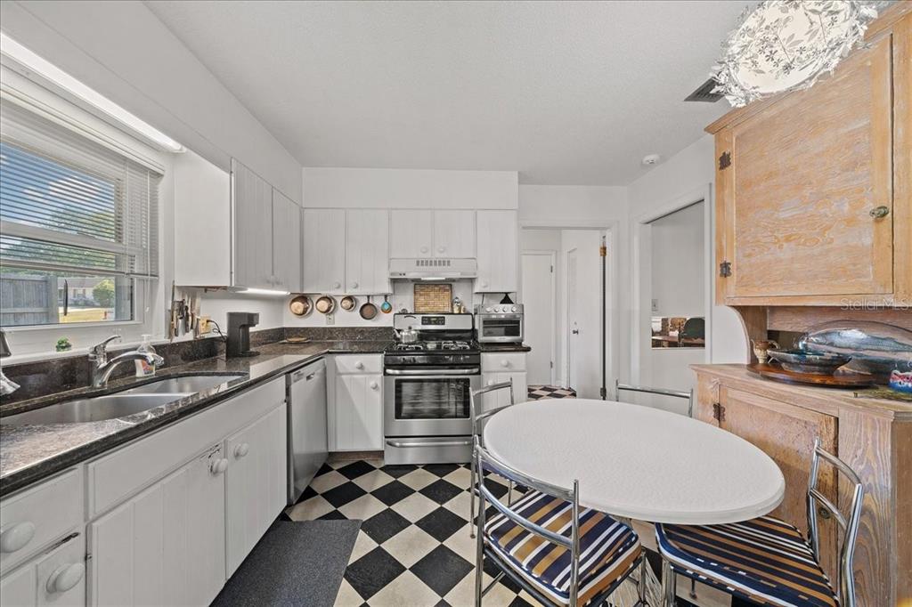 2147 Northeast 7th Street Ocala, FL 34470 - Photo 22 of 59