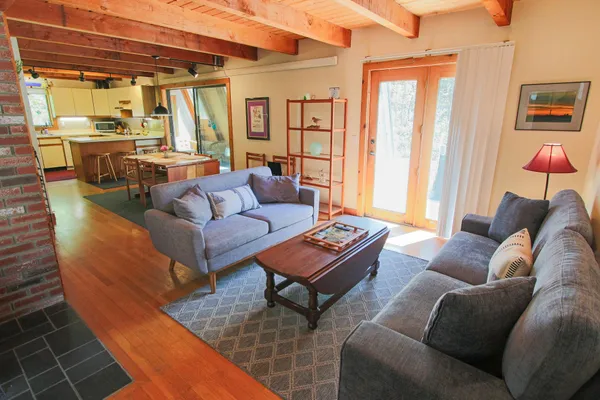 $1,169,000 | 3 Bayberry Lane, Truro, MA 02666