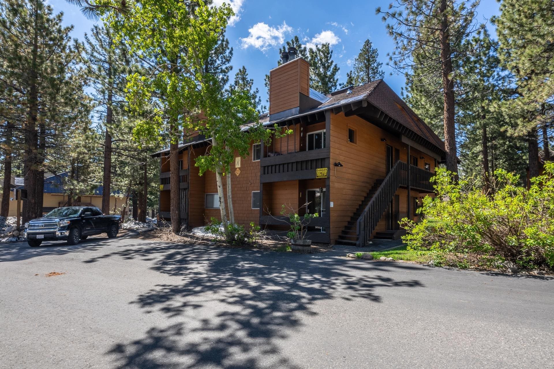 2499 Sierra Nevada Road, Unit R2 Mammoth Lakes, CA 93546 - Photo 2 of 26 a view of a house with a patio