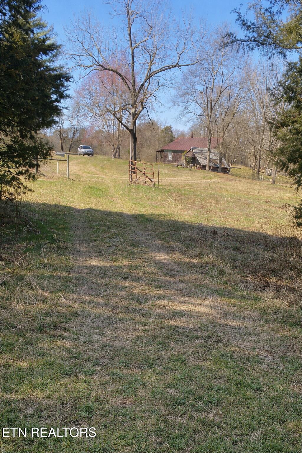 259 Sherman Road Ten Mile, TN 37880 - Photo 10 of 51 1C4AED75-1403-4C28-B5B0-89768E26BC29