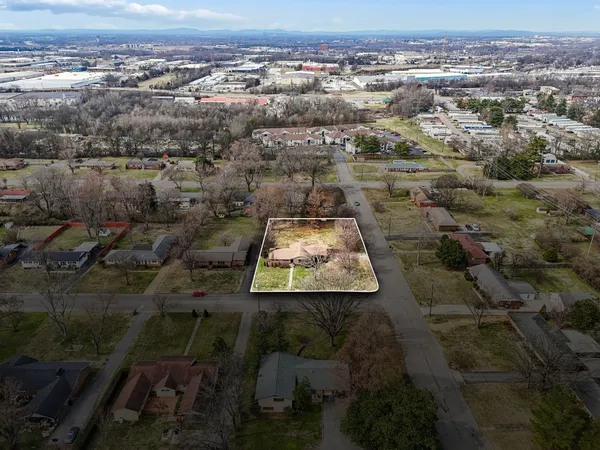 $355,000 | 1002 Walton Drive, Murfreesboro, TN 37130