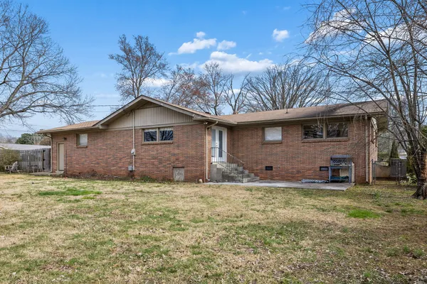 $355,000 | 1002 Walton Drive, Murfreesboro, TN 37130