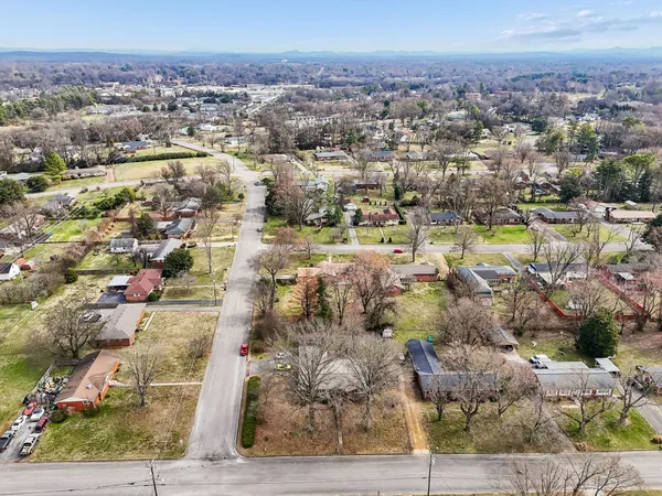 $355,000 | 1002 Walton Drive, Murfreesboro, TN 37130