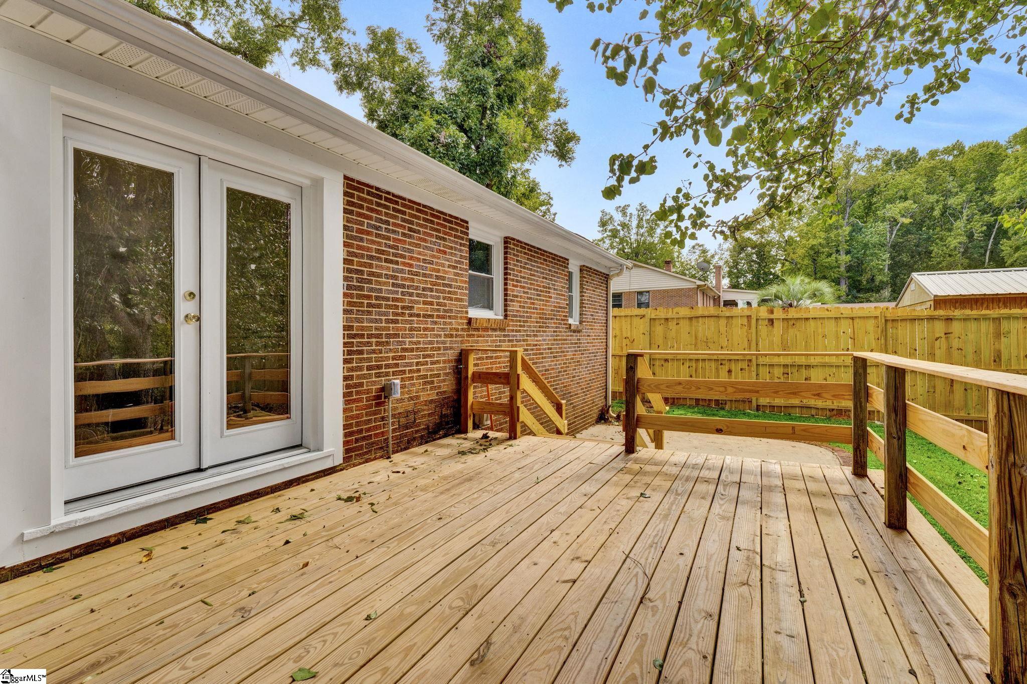 405 Caldwell Street Clinton, SC 29325 - Photo 33 of 35 Gallery Image 33