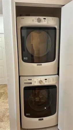 $207,000 | 6011 Skydale Way, Unit 101, Riverview, FL 33578