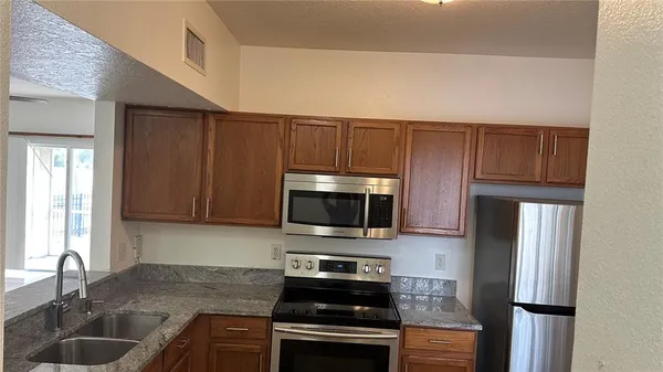 $207,000 | 6011 Skydale Way, Unit 101, Riverview, FL 33578
