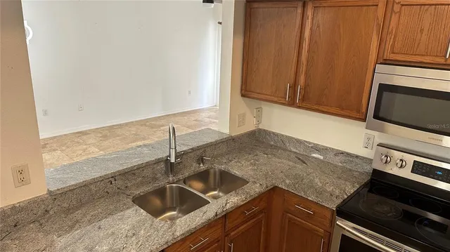 $209,900 | 6011 Skydale Way, Unit 101, Riverview, FL 33578