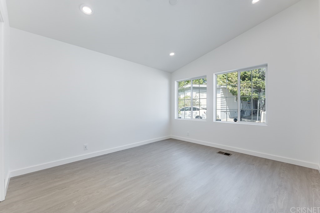 1177 Aztec Topanga, CA 90290 - Photo 23 of 65